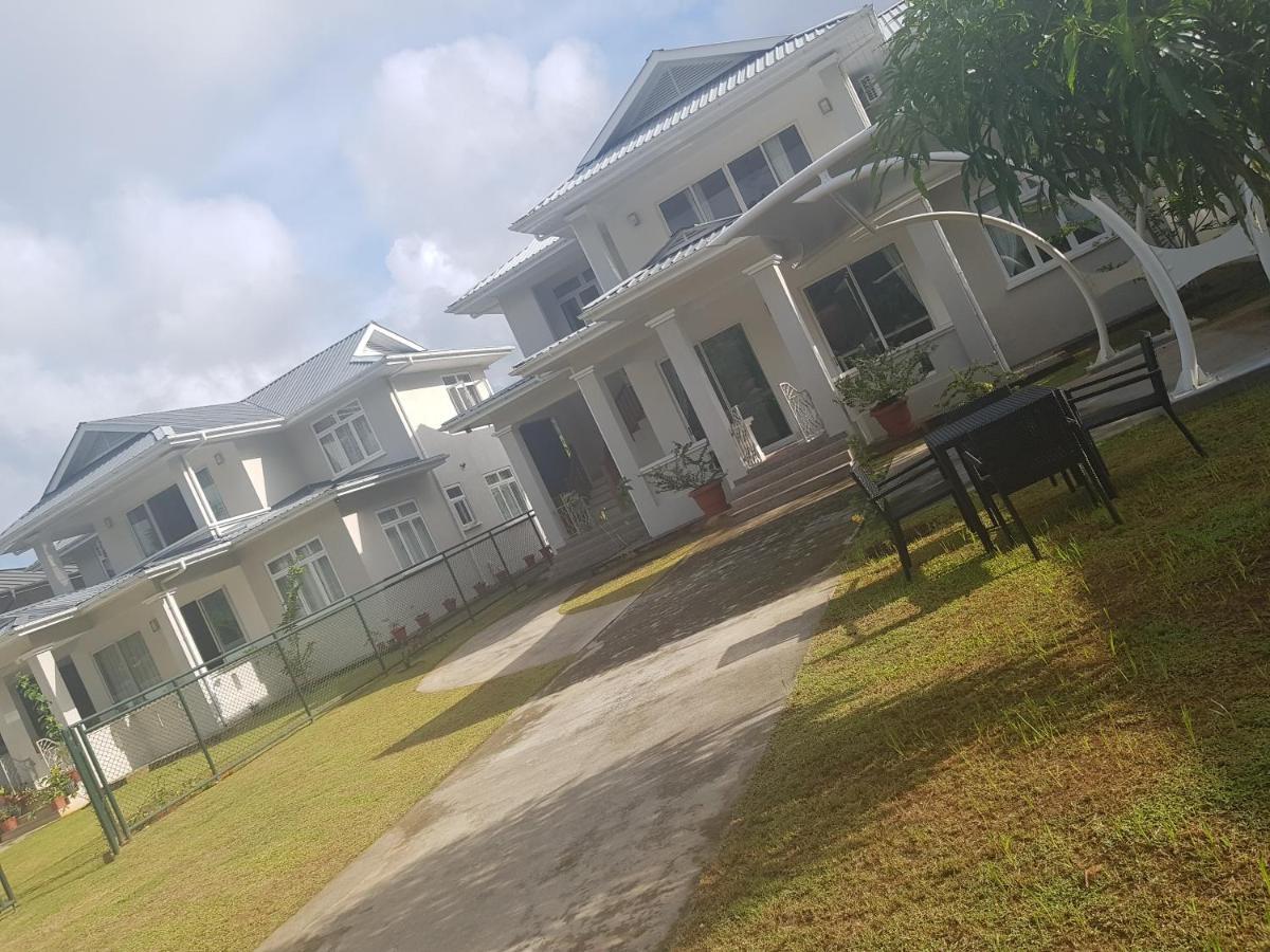 Maison Cattleya Selfcatering Apartment アンス・ロワイヤル エクステリア 写真
